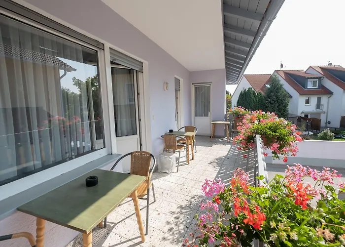 Schnitzelhaus Und Pension Stadt Rosbach Rosbach vor der Höhe φωτογραφία