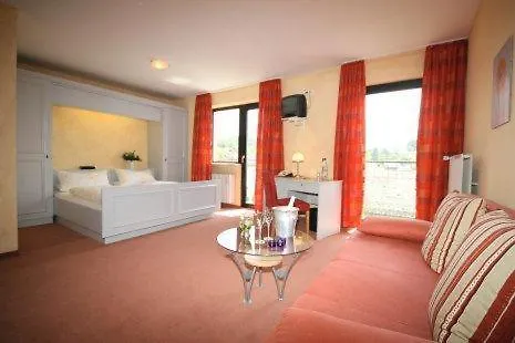 Hotel Landhaus Appel Schotten photo