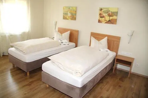 Gaststatte Wicke Guest House Baunatal photo