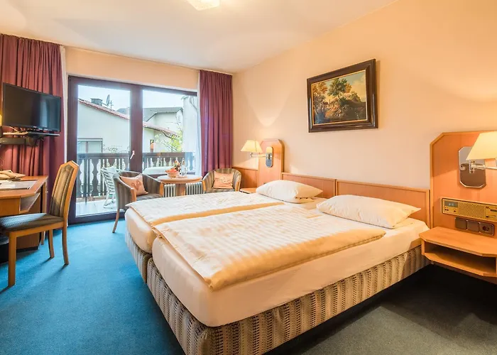 Hotel-Barbarossa-Garni Bei Hanau Rodenbach  photo