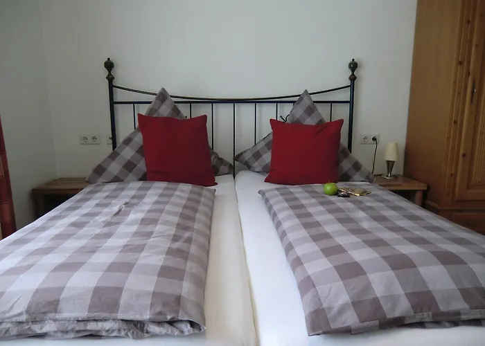 Hotel Restaurant Kaminstube Usingen photo