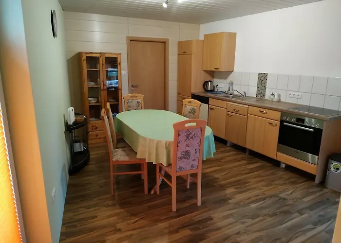 Monteur - Ferienwohnung - Marburg-Biedenkopf - Steffenberg - Mit Balkon Obereisenhausen photo